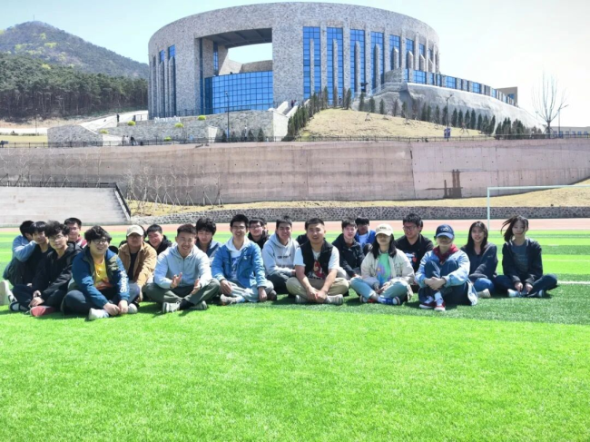 专业前十占3，人均获奖3+、处分0！这个班让优秀成日常