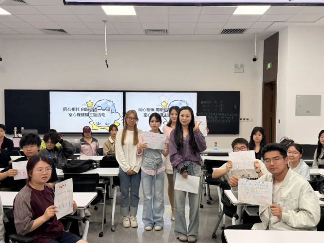 我校开展2025级寝室长赋能团辅 夯实四级心理预警教育网络