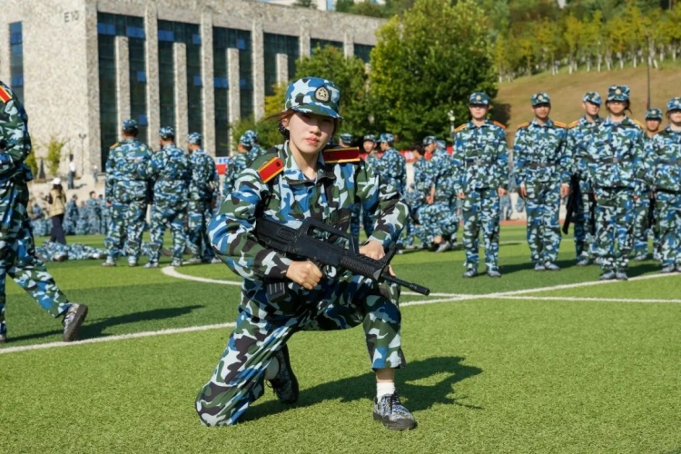 05.jpg